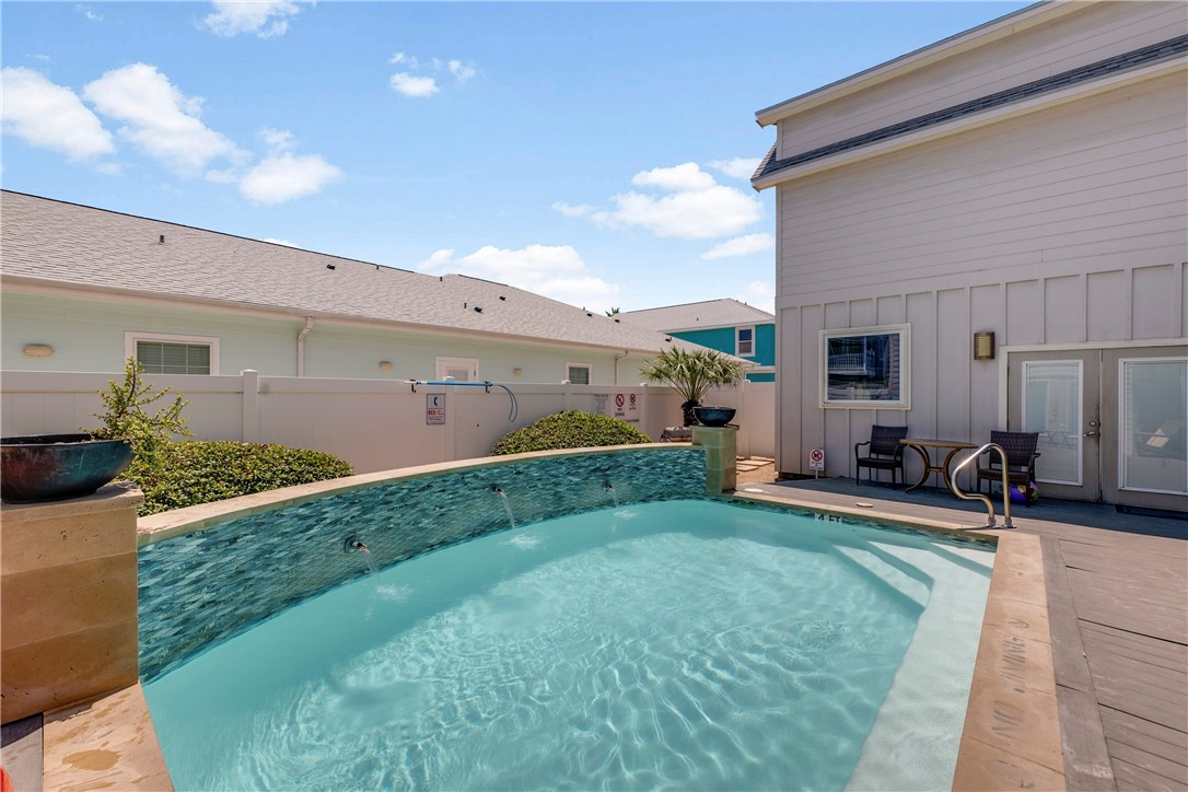 2821 S 11th Street 101 Port Aransas TX 78373