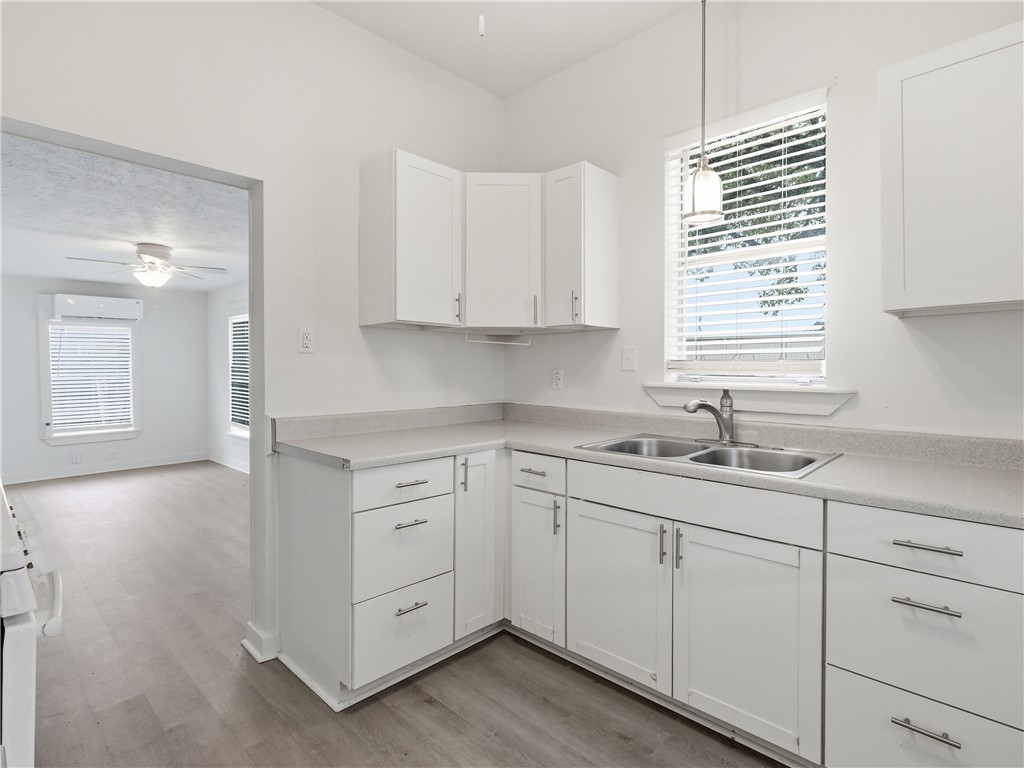 402 E Nopal Street Rockport TX 78382