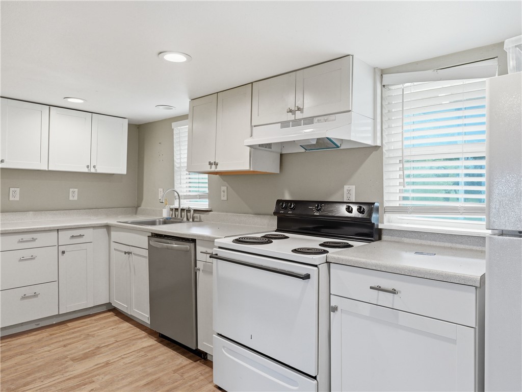 402 E Nopal Street Rockport TX 78382