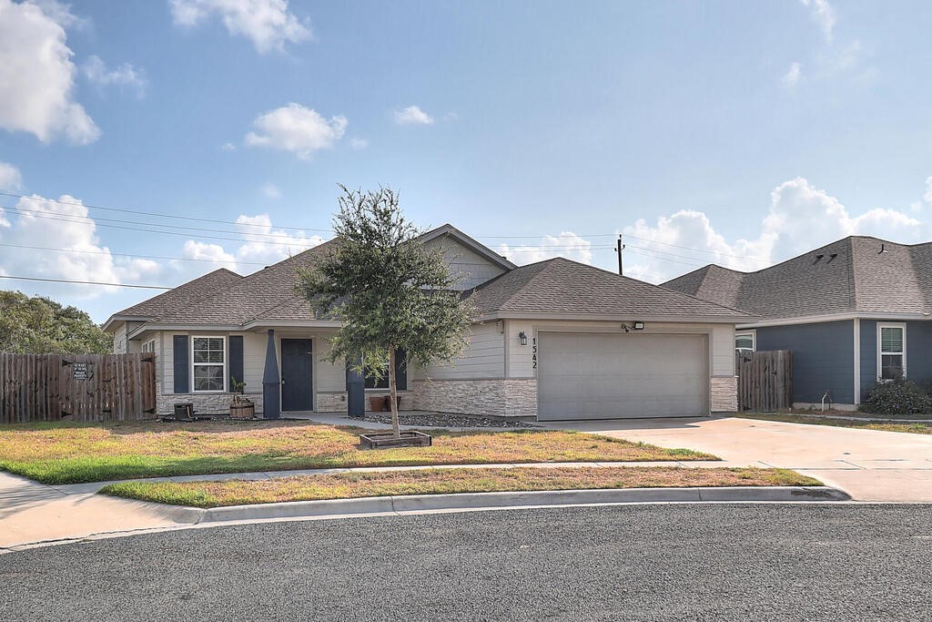1542 Oak Hill Drive Corpus Christi TX 78418