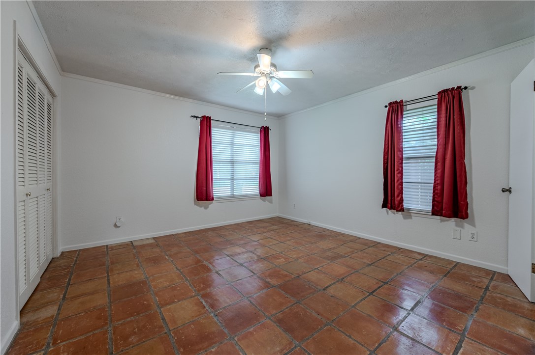809 Crestview Drive Corpus Christi TX 78412