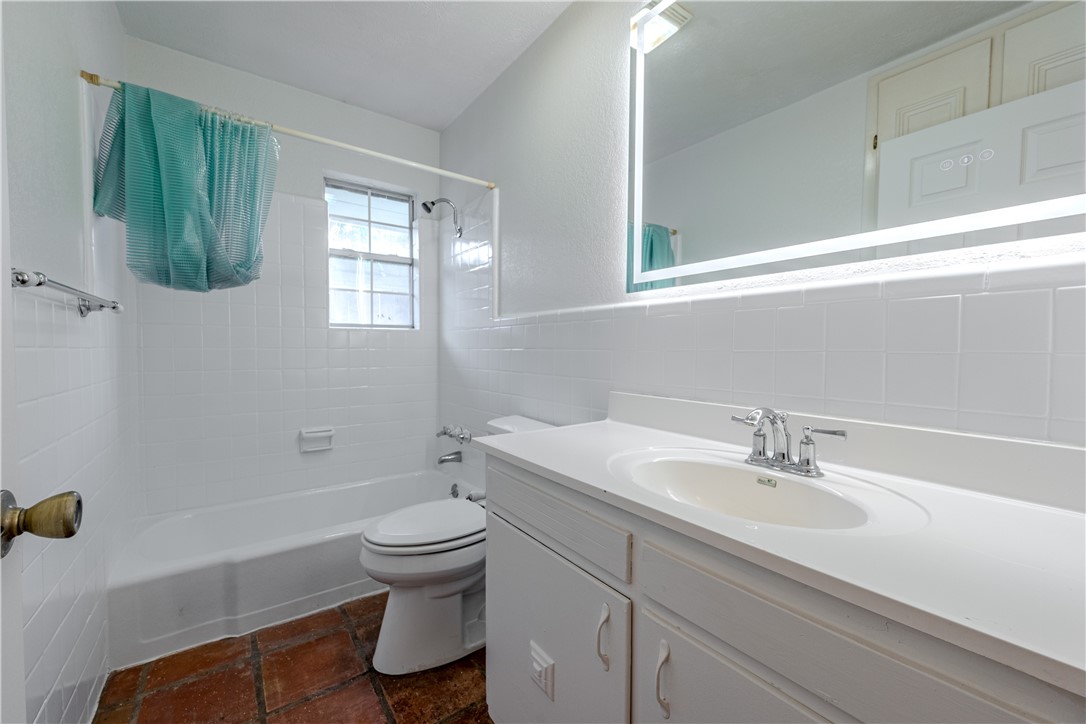 809 Crestview Drive Corpus Christi TX 78412