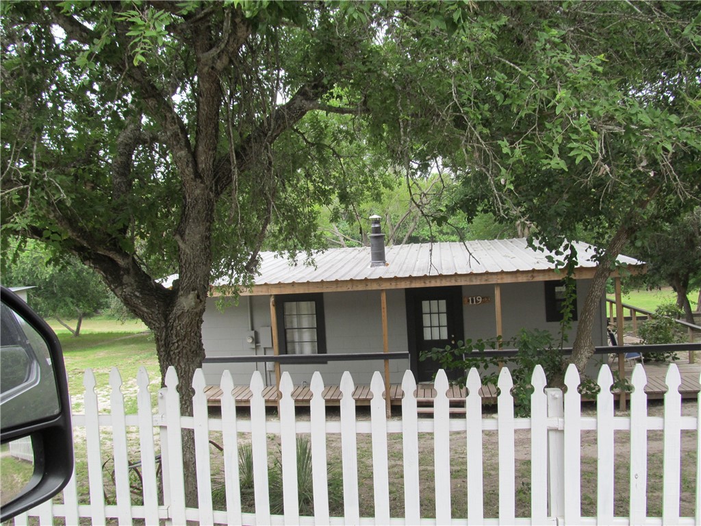 119 Horseshoe Cliff Sandia TX 78383