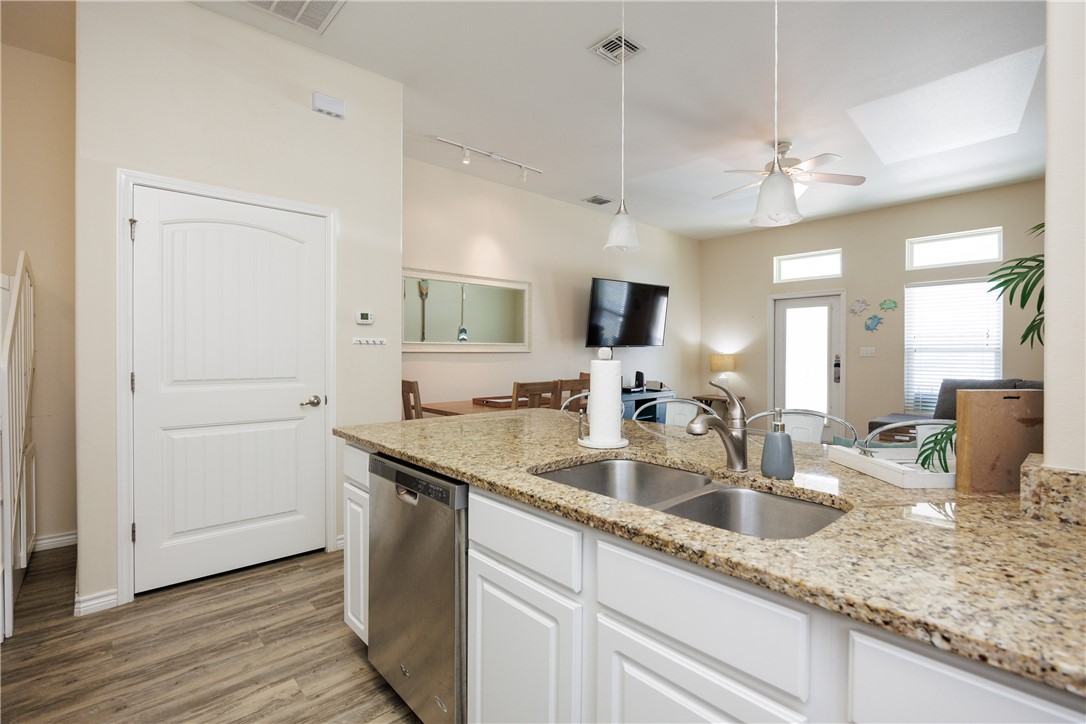 14910 Village Beach Drive Corpus Christi TX 78418