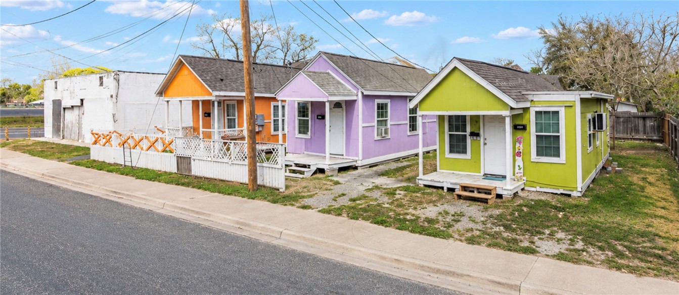 1800, 1802, 1804, 1810 Morris Street Corpus Christi TX 78401