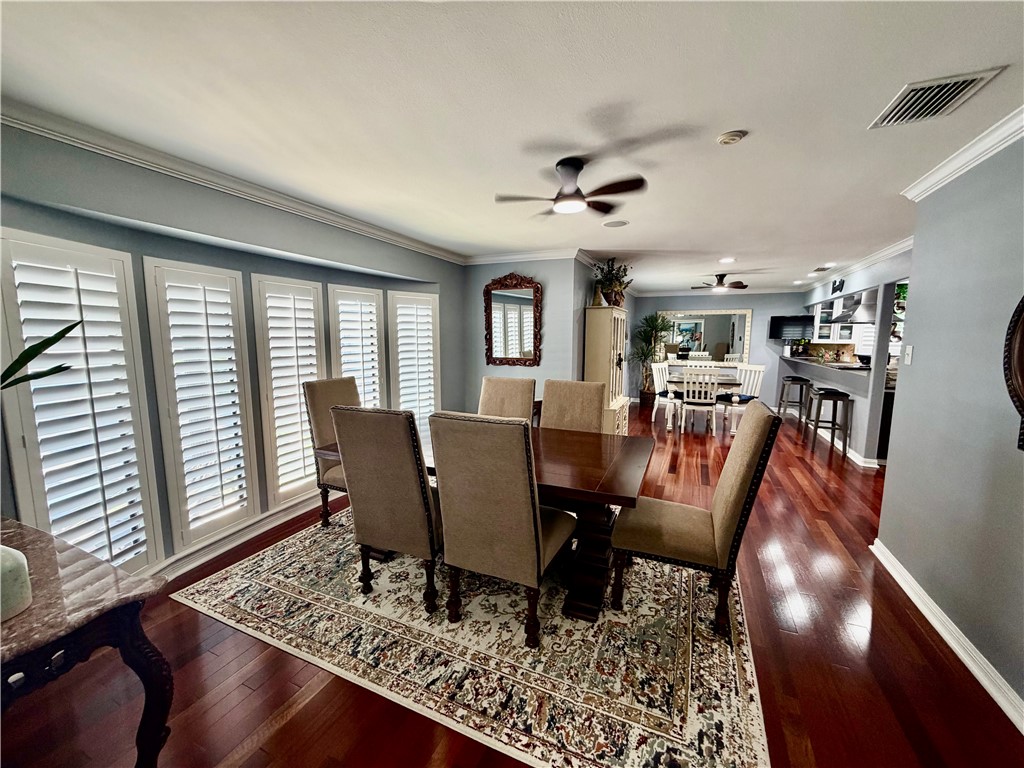5017 Lost Creek Circle Corpus Christi TX 78413