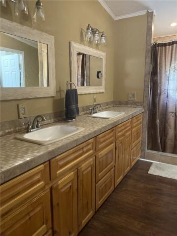200 W 418 Creek Premont TX 78375