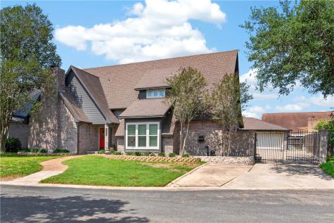 4221 Cowhouse Creek Court Corpus Christi TX 78410