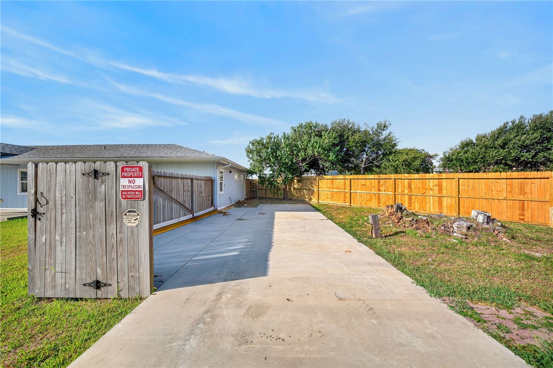 111 Caribbean Drive Corpus Christi TX 78418