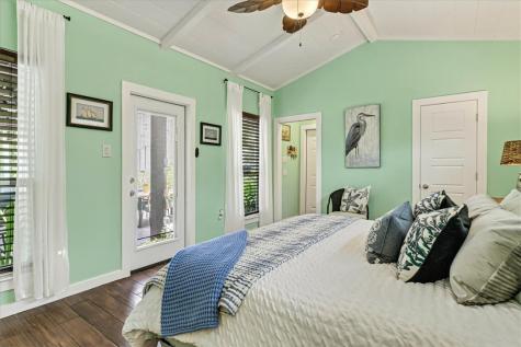 53 Old Cottage Beach Rockport TX 78382