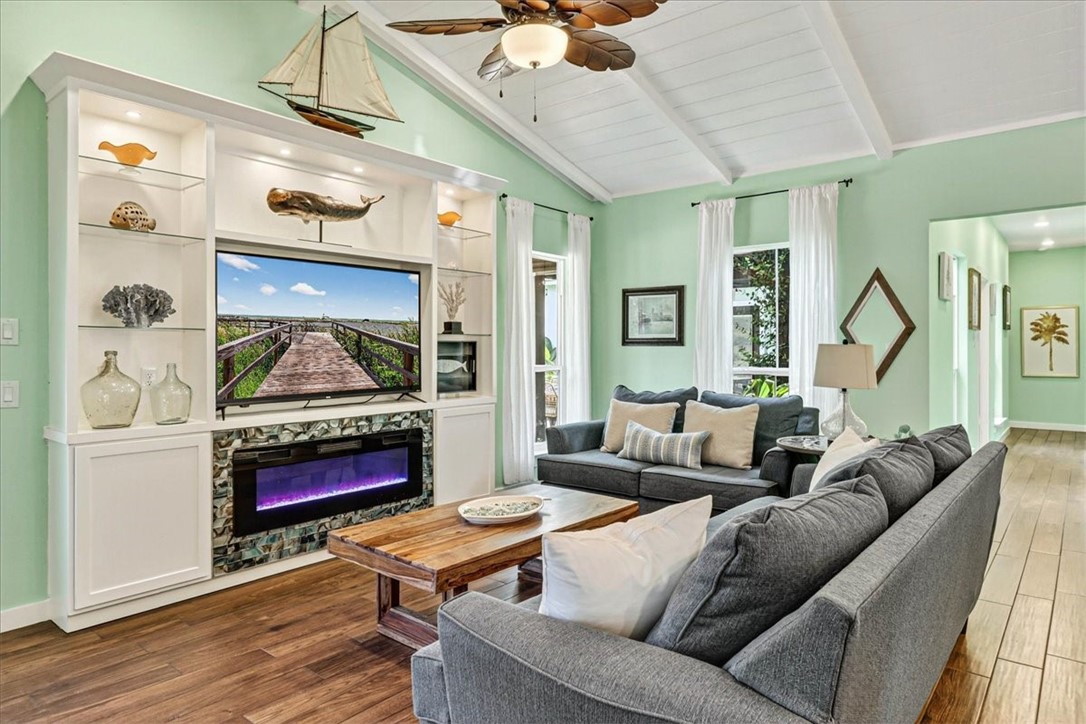 53 Old Cottage Beach Rockport TX 78382