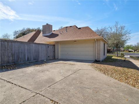 7802 Etienne Drive Corpus Christi TX 78414