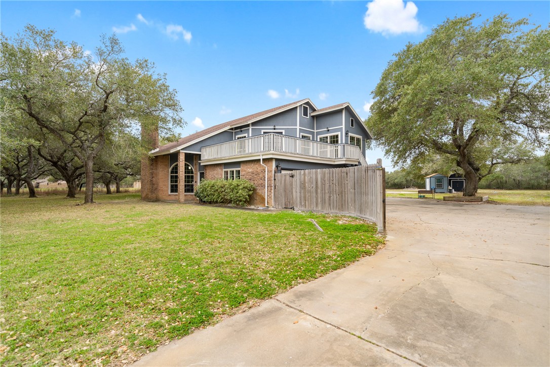 1439 W Deberry Avenue Aransas Pass TX 78336