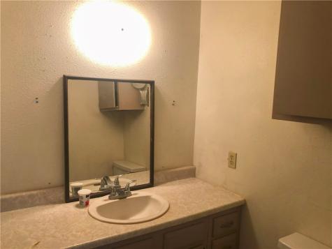 10446 5th Street Beeville TX 78102