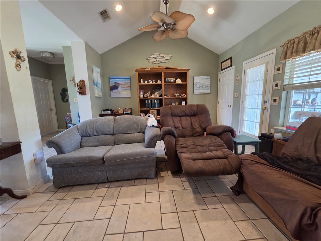 111 Paso Madera Rockport TX 78382