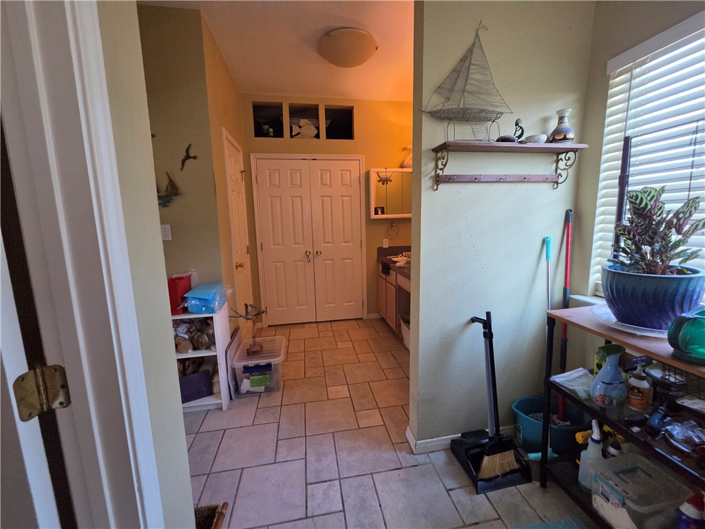 111 Paso Madera Rockport TX 78382