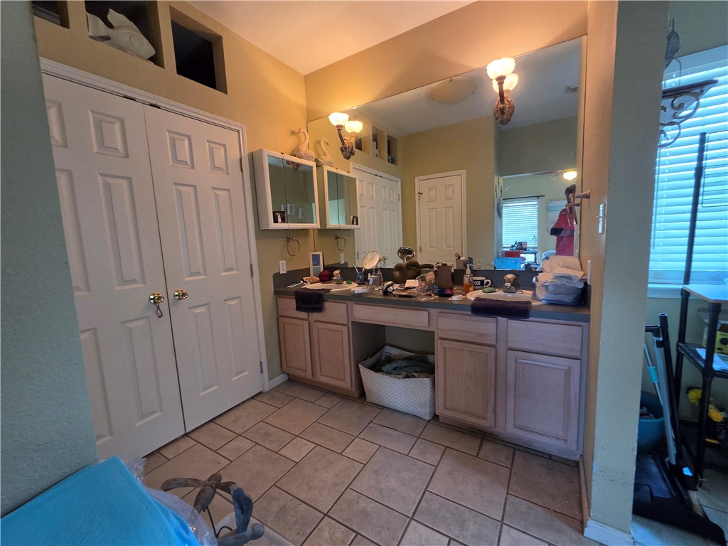 111 Paso Madera Rockport TX 78382