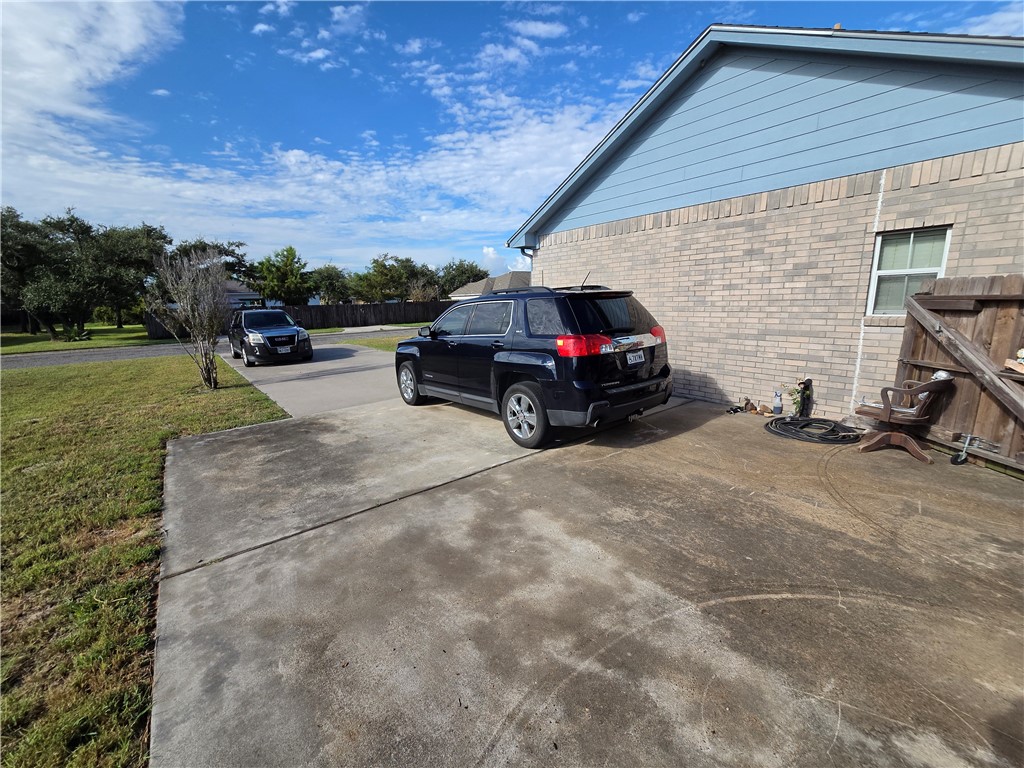 111 Paso Madera Rockport TX 78382