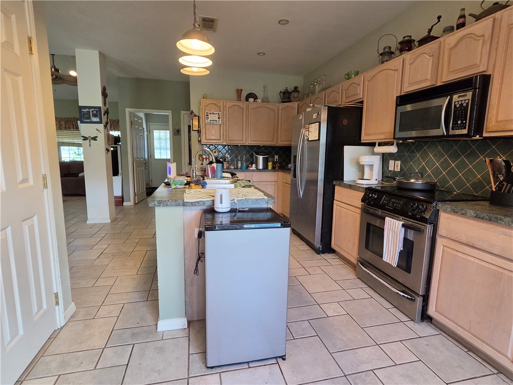 111 Paso Madera Rockport TX 78382