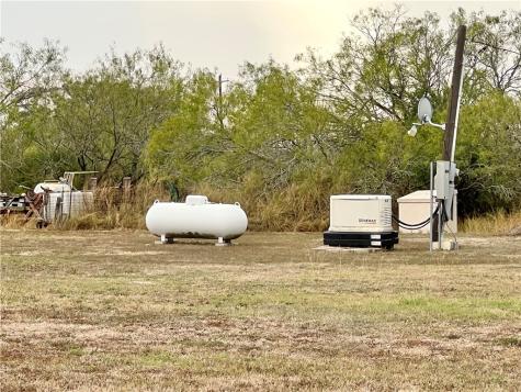 153 Boenig Road Woodsboro TX 78393