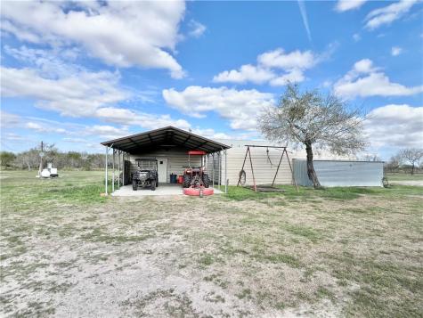 153 Boenig Road Woodsboro TX 78393