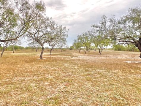 153 Boenig Road Woodsboro TX 78393