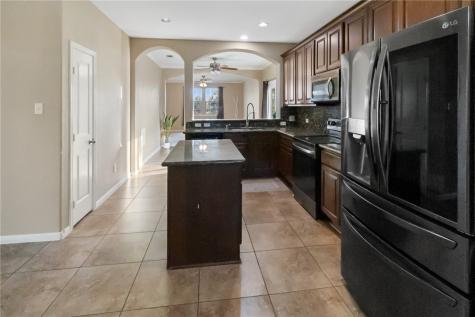 402 W Sullivan Street Skidmore TX 78389