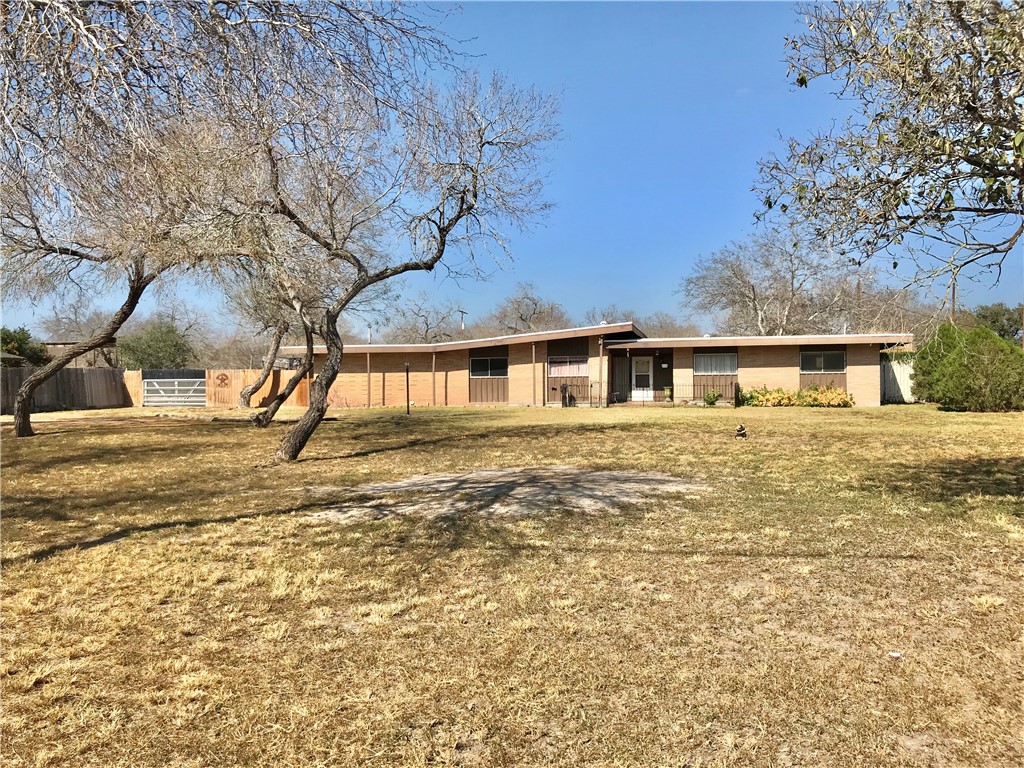 410 E Ailsie Avenue Kingsville TX 78363