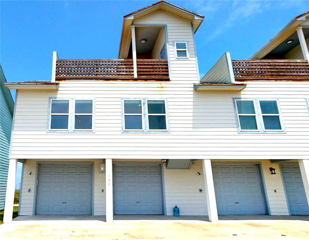 142 W Palm Beach Port Aransas TX 78373