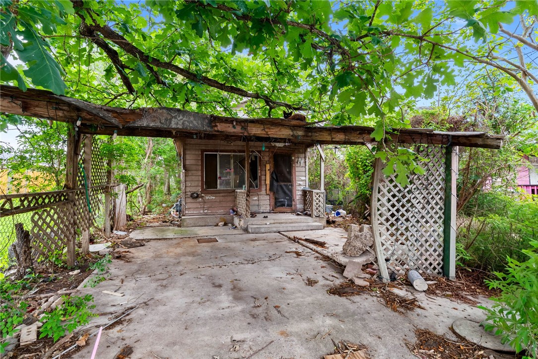 808 Elesa Street Corpus Christi TX 78405