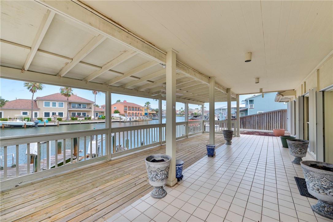 305 Marina Drive Port Aransas TX 78373
