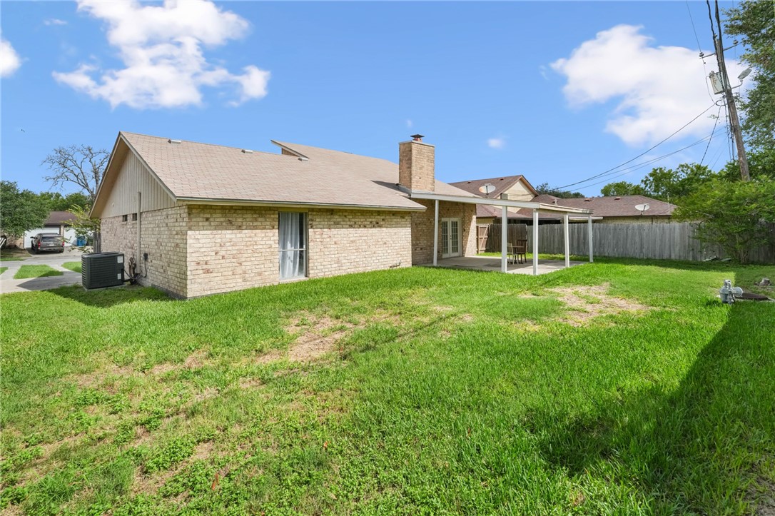 7006 Wakeforest Drive Corpus Christi TX 78413
