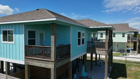 2106 S Young Street Rockport TX 78382