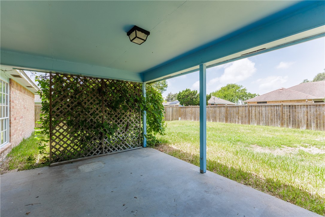 3525 Picadilly Corpus Christi TX 78414