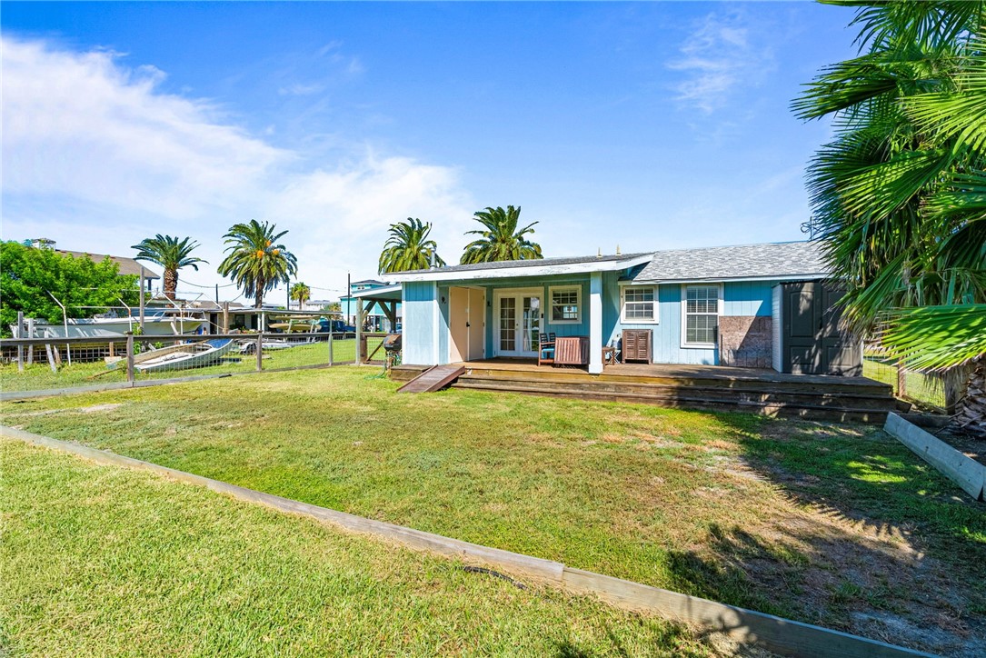 819 S Magnolia Street Rockport TX 78382