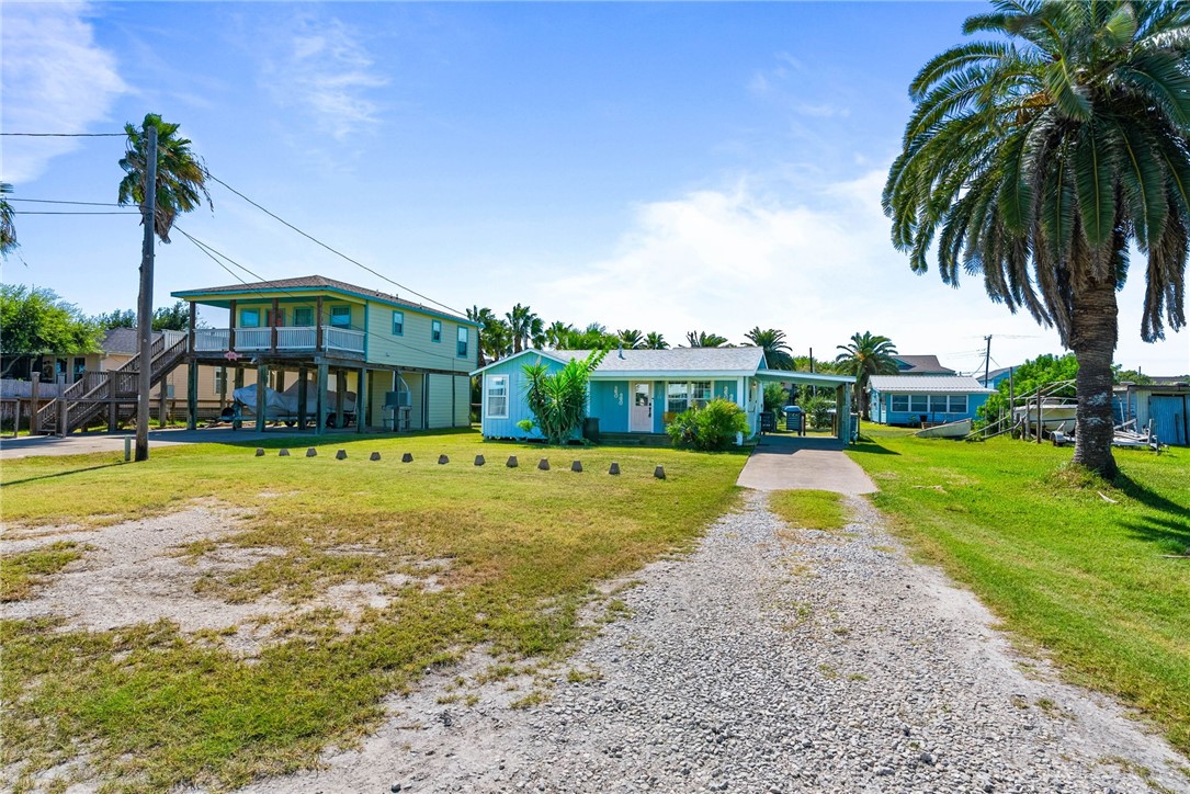 819 S Magnolia Street Rockport TX 78382