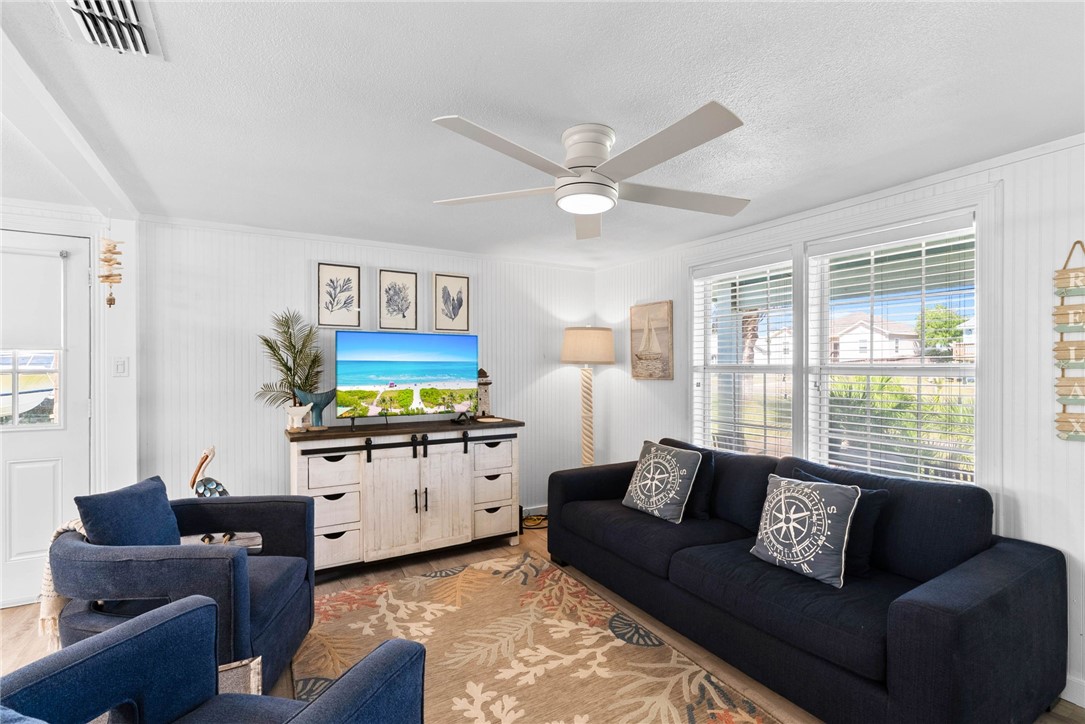 819 S Magnolia Street Rockport TX 78382