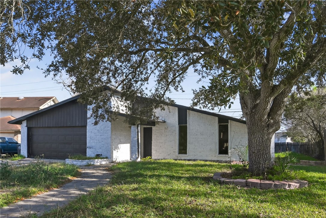 4110 Boros Drive Corpus Christi TX 78413