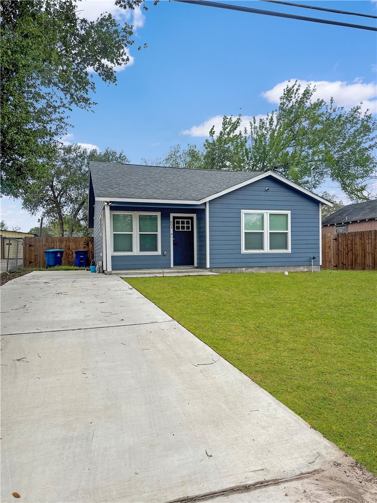 604 S Alta Vista Street Beeville TX 78102