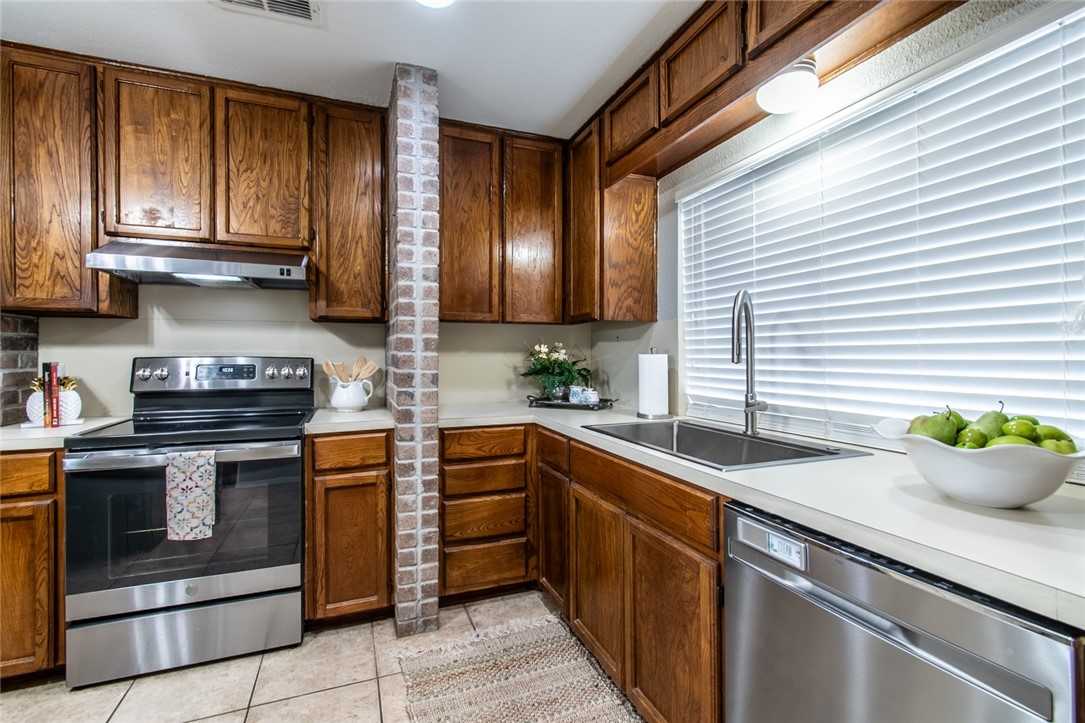 3245 Hampton Street Corpus Christi TX 78414