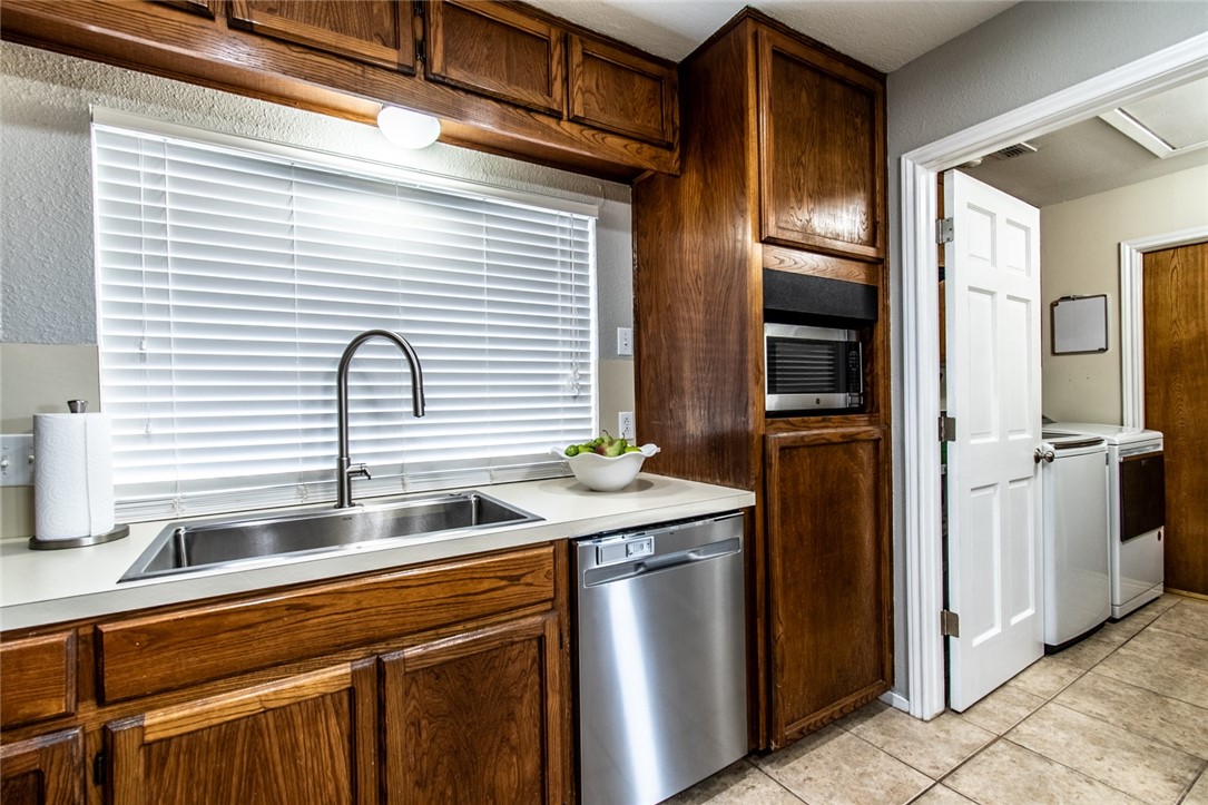 3245 Hampton Street Corpus Christi TX 78414