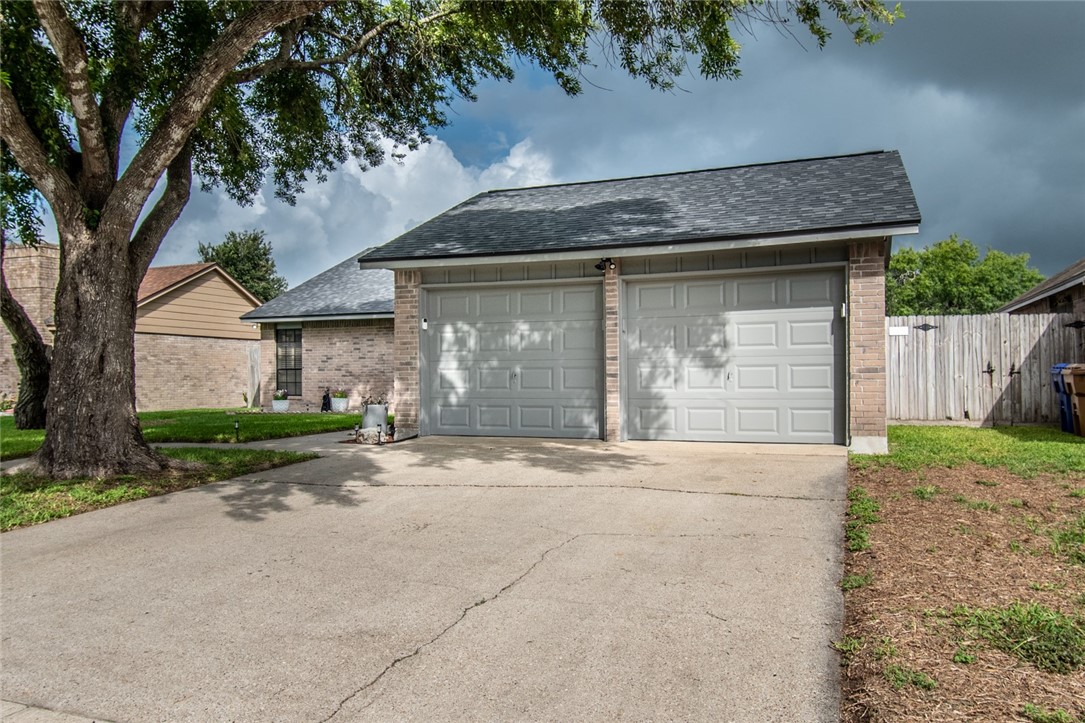 3245 Hampton Street Corpus Christi TX 78414