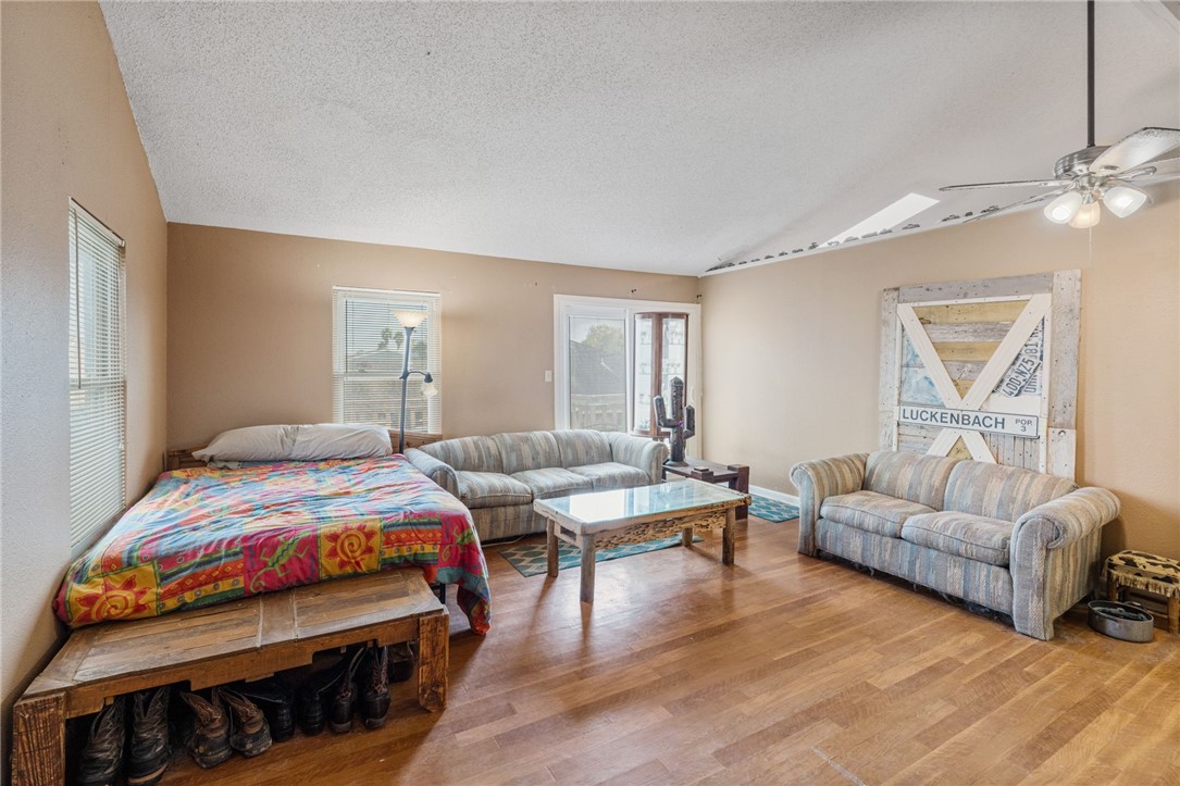 6813 Braesvalley Drive Corpus Christi TX 78413