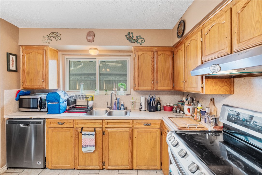 6813 Braesvalley Drive Corpus Christi TX 78413