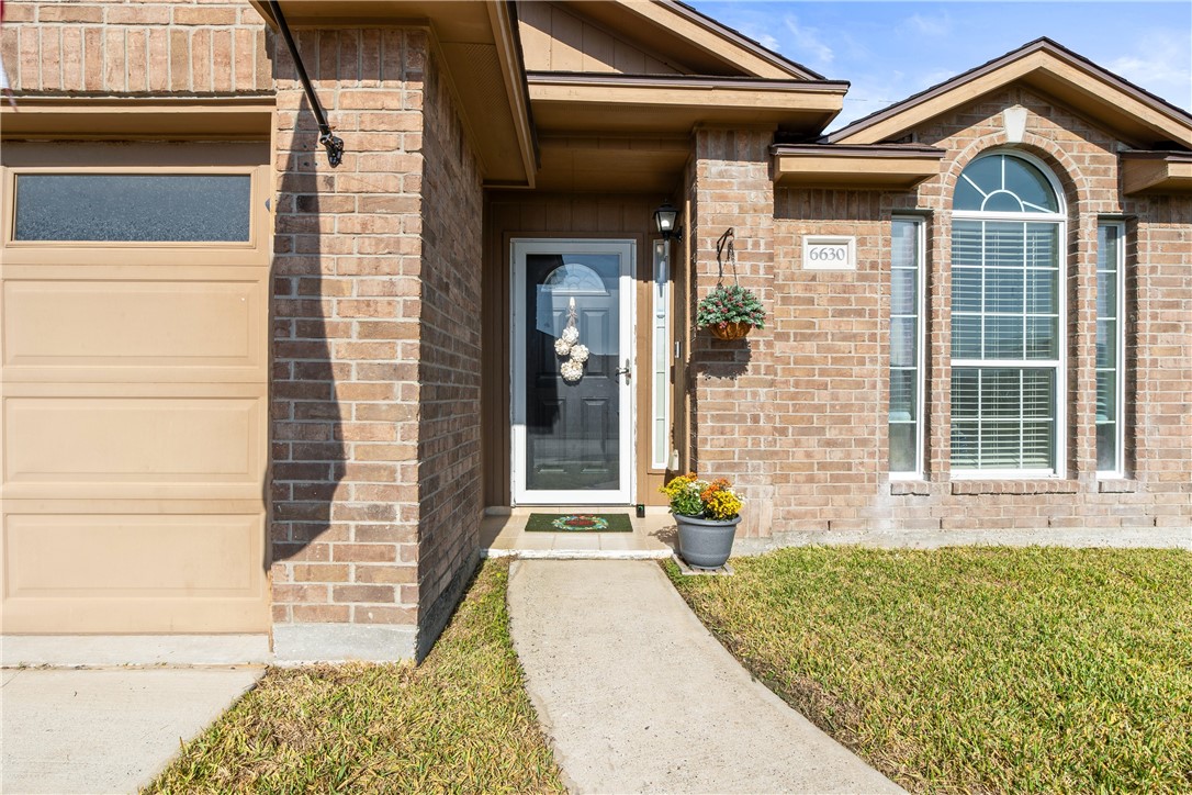 6630 Riding Wind Drive Corpus Christi TX 78414