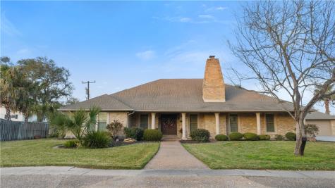 209 Cape Henry Drive Corpus Christi TX 78412