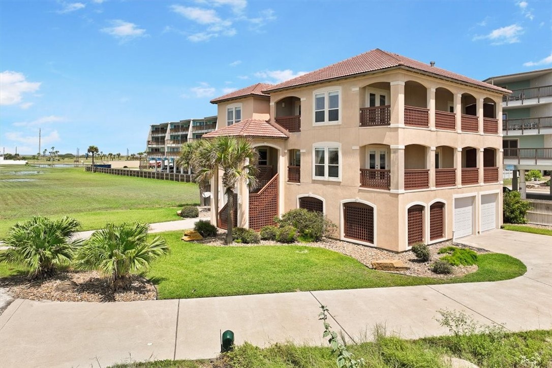 110 Mariners Drive Port Aransas TX 78373