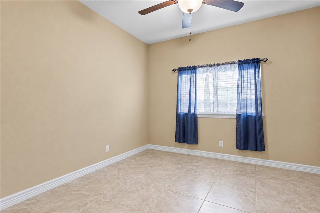 3826 Woodhouse Lane Corpus Christi TX 78414