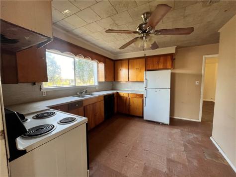 602 Richard Cruz Street Freer TX 78357