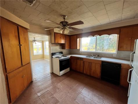 602 Richard Cruz Street Freer TX 78357